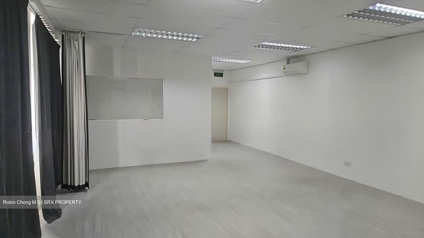 Ingolstadt Centre (D13), Office #593476051